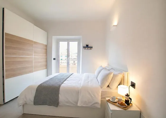 Rivierarent White House